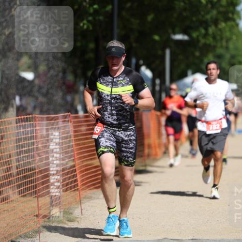 07.09.2025 - 19. Norderstedt Triathlon Michael Strokosch http://msf.ph/oto/8743145 07.09.2025 12:33:22 Laufen 191, 714, 782, 815, 1241, 1265, 1329 meine-sportfotos.de