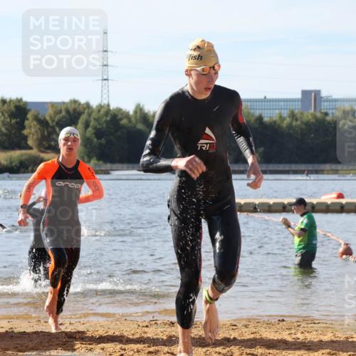 07.09.2025 - 19. Norderstedt Triathlon Luisa Fischer http://msf.ph/oto/8743221 07.09.2025 10:21:04 Schwimmen 654, 657, 675, 677 meine-sportfotos.de