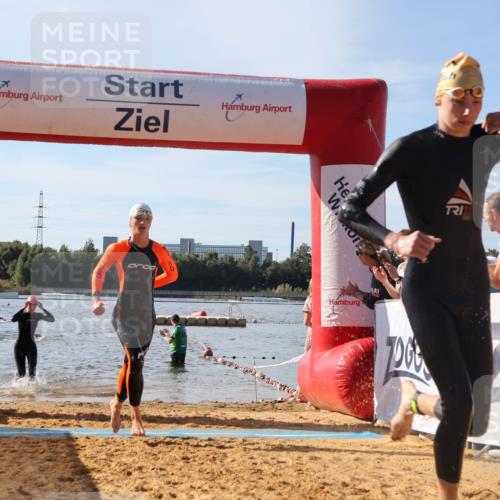 07.09.2025 - 19. Norderstedt Triathlon Luisa Fischer http://msf.ph/oto/8743248 07.09.2025 10:21:05 Schwimmen 657, 675, 677 meine-sportfotos.de