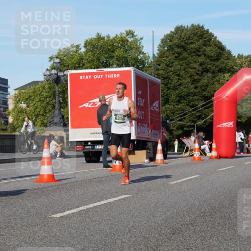 07.09.2025 - BARMER Alsterlauf Yannick Fuchs http://msf.ph/oto/8743289 07.09.2025 09:29:04 Laufen 6316, 4614 meine-sportfotos.de