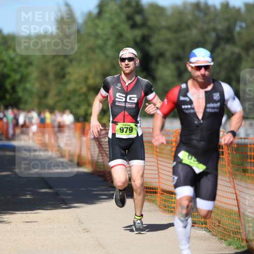 07.09.2025 - 19. Norderstedt Triathlon Michael Strokosch http://msf.ph/oto/8743333 07.09.2025 14:41:41 Laufen 969, 979 meine-sportfotos.de