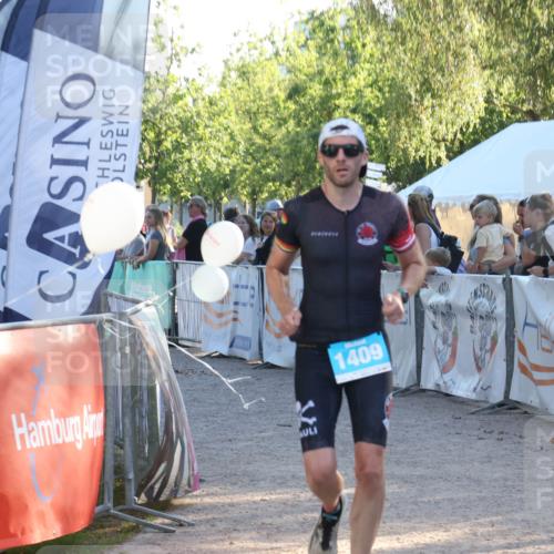 07.09.2025 - 19. Norderstedt Triathlon Luisa Fischer http://msf.ph/oto/8743363 07.09.2025 17:06:03 Ziel 1108, 1409 meine-sportfotos.de