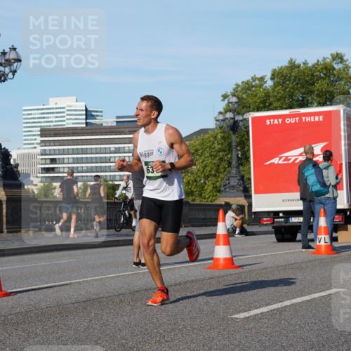 07.09.2025 - BARMER Alsterlauf Yannick Fuchs http://msf.ph/oto/8743367 07.09.2025 09:29:05 Laufen 63 meine-sportfotos.de