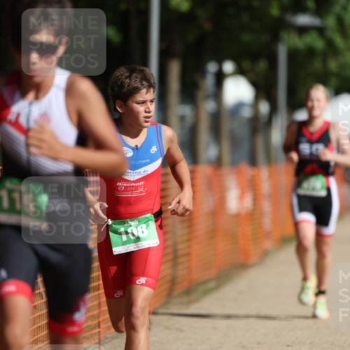 07.09.2025 - 19. Norderstedt Triathlon Michael Strokosch http://msf.ph/oto/8743376 07.09.2025 10:57:50 Laufen 60, 108, 115, 638, 670 meine-sportfotos.de