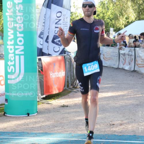07.09.2025 - 19. Norderstedt Triathlon Luisa Fischer http://msf.ph/oto/8743380 07.09.2025 17:06:04 Ziel 1108, 1409 meine-sportfotos.de