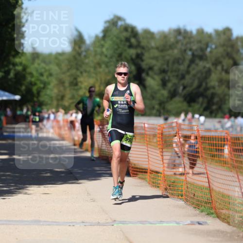 07.09.2025 - 19. Norderstedt Triathlon Michael Strokosch http://msf.ph/oto/8743410 07.09.2025 14:42:25 Laufen 993, 1014 meine-sportfotos.de
