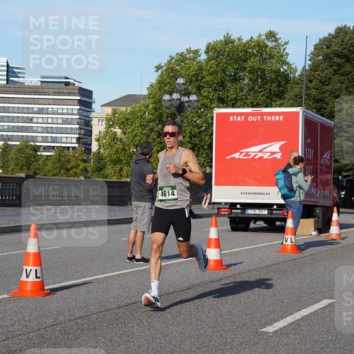 07.09.2025 - BARMER Alsterlauf Yannick Fuchs http://msf.ph/oto/8743414 07.09.2025 09:29:10 Laufen 4614, 1, 5354 meine-sportfotos.de