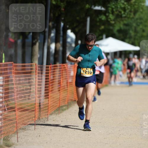 07.09.2025 - 19. Norderstedt Triathlon Michael Strokosch http://msf.ph/oto/8743419 07.09.2025 11:56:39 Laufen 1210, 1274 meine-sportfotos.de