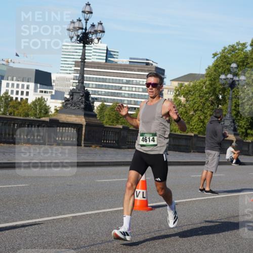 07.09.2025 - BARMER Alsterlauf Yannick Fuchs http://msf.ph/oto/8743433 07.09.2025 09:29:11 Laufen 4614, 1 meine-sportfotos.de