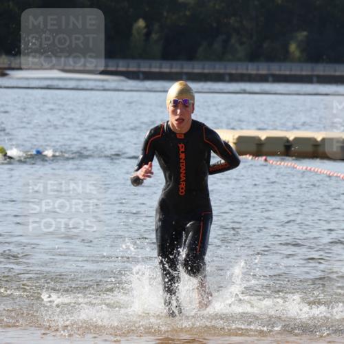 07.09.2025 - 19. Norderstedt Triathlon Luisa Fischer http://msf.ph/oto/8743439 07.09.2025 10:21:40 Schwimmen 645 meine-sportfotos.de
