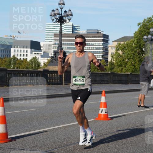 07.09.2025 - BARMER Alsterlauf Yannick Fuchs http://msf.ph/oto/8743446 07.09.2025 09:29:11 Laufen 4614, 1 meine-sportfotos.de