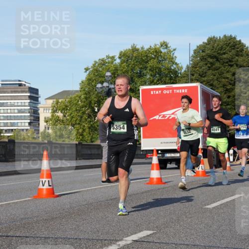 07.09.2025 - BARMER Alsterlauf Yannick Fuchs http://msf.ph/oto/8743454 07.09.2025 09:29:12 Laufen 5354, 5532, 4041, 754, 1 meine-sportfotos.de