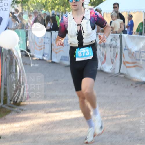 07.09.2025 - 19. Norderstedt Triathlon Luisa Fischer http://msf.ph/oto/8743463 07.09.2025 17:06:38 Ziel 873 meine-sportfotos.de