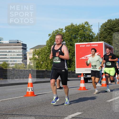 07.09.2025 - BARMER Alsterlauf Yannick Fuchs http://msf.ph/oto/8743464 07.09.2025 09:29:13 Laufen 5354, 5532, 1, 4041, 5754 meine-sportfotos.de