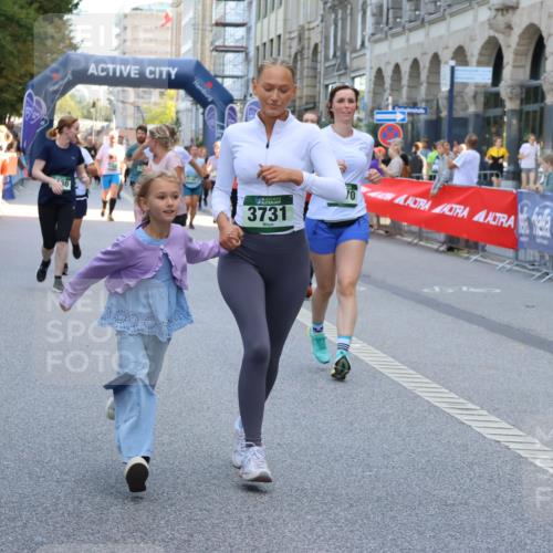 07.09.2025 - BARMER Alsterlauf Strokosch-Dieckow http://msf.ph/oto/8743467 07.09.2025 10:17:58 Ziel 2255, 2488, 2571, 2575, 2715, 3021, 3052, 3138, 3139, 3478, 3993, 4009, 4293, 4322, 4343, 4661, 5403, 5405, 8214 meine-sportfotos.de