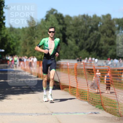 07.09.2025 - 19. Norderstedt Triathlon Michael Strokosch http://msf.ph/oto/8743468 07.09.2025 14:42:29 Laufen 993, 1014 meine-sportfotos.de