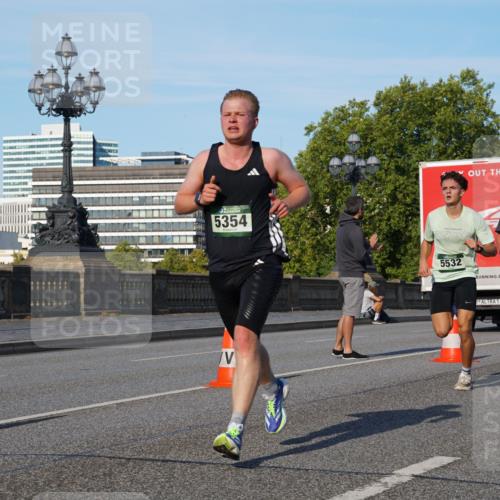 07.09.2025 - BARMER Alsterlauf Yannick Fuchs http://msf.ph/oto/8743488 07.09.2025 09:29:13 Laufen 5354, 5532, 1, 4041, 5754 meine-sportfotos.de