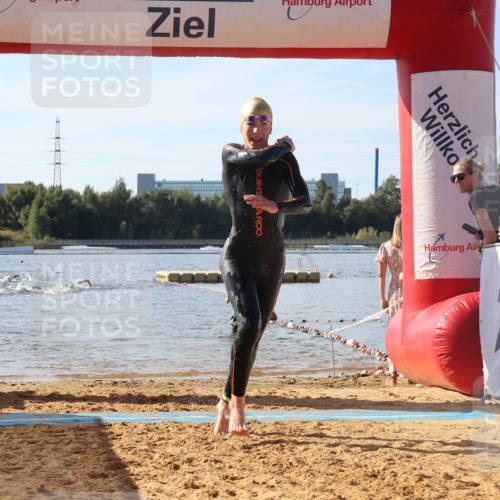 07.09.2025 - 19. Norderstedt Triathlon Luisa Fischer http://msf.ph/oto/8743535 07.09.2025 10:21:44 Schwimmen 645 meine-sportfotos.de