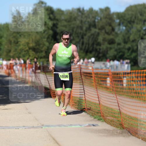 07.09.2025 - 19. Norderstedt Triathlon Michael Strokosch http://msf.ph/oto/8743580 07.09.2025 14:42:47 Laufen 1006 meine-sportfotos.de