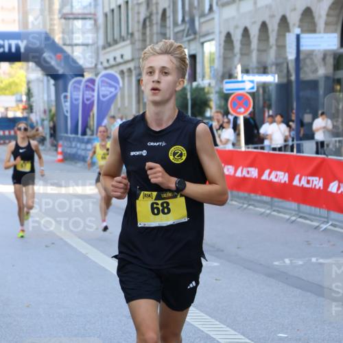 07.09.2025 - BARMER Alsterlauf Strokosch-Dieckow http://msf.ph/oto/8743605 07.09.2025 11:16:55 Ziel  meine-sportfotos.de