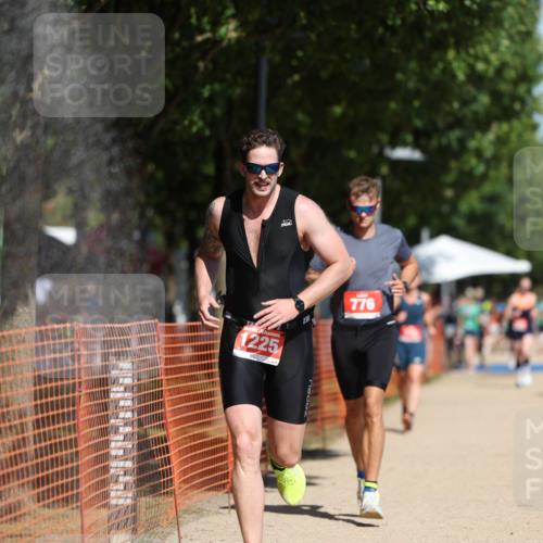 07.09.2025 - 19. Norderstedt Triathlon Michael Strokosch http://msf.ph/oto/8743674 07.09.2025 12:33:52 Laufen 773, 776, 1225 meine-sportfotos.de