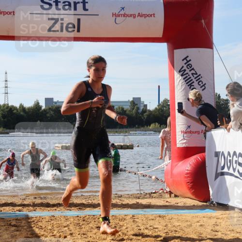 07.09.2025 - 19. Norderstedt Triathlon Luisa Fischer http://msf.ph/oto/8743695 07.09.2025 10:22:26 Schwimmen 68, 86, 87, 108, 112, 639, 648, 652, 655, 664, 667, 672, 673, 676, 681, 686, 690 meine-sportfotos.de