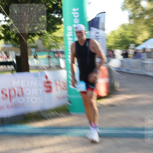 07.09.2025 - 19. Norderstedt Triathlon Luisa Fischer http://msf.ph/oto/8743706 07.09.2025 17:08:32 Ziel 1405 meine-sportfotos.de