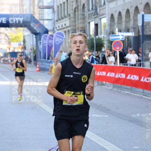 07.09.2025 - BARMER Alsterlauf Strokosch-Dieckow http://msf.ph/oto/8743714 07.09.2025 11:16:55 Ziel  meine-sportfotos.de