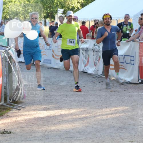 07.09.2025 - 19. Norderstedt Triathlon Luisa Fischer http://msf.ph/oto/8743727 07.09.2025 17:09:03 Ziel 947 meine-sportfotos.de