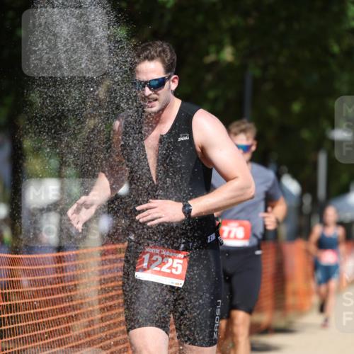 07.09.2025 - 19. Norderstedt Triathlon Michael Strokosch http://msf.ph/oto/8743737 07.09.2025 12:33:54 Laufen 773, 776, 1225 meine-sportfotos.de
