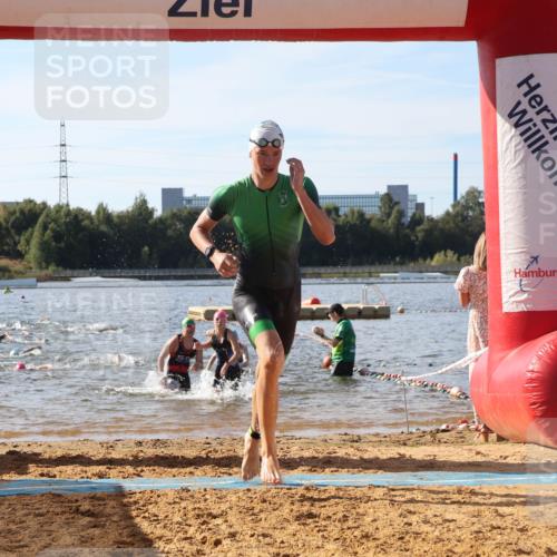 07.09.2025 - 19. Norderstedt Triathlon Luisa Fischer http://msf.ph/oto/8743808 07.09.2025 10:22:35 Schwimmen 68, 87, 108, 112, 663, 676, 680, 681, 690, 691 meine-sportfotos.de