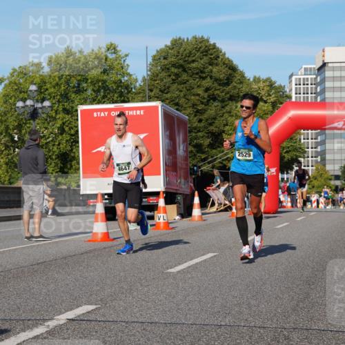 07.09.2025 - BARMER Alsterlauf Yannick Fuchs http://msf.ph/oto/8743829 07.09.2025 09:29:22 Laufen 4647, 2529 meine-sportfotos.de
