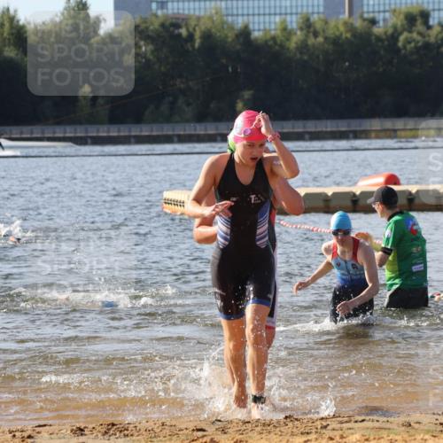 07.09.2025 - 19. Norderstedt Triathlon Luisa Fischer http://msf.ph/oto/8743837 07.09.2025 10:22:37 Schwimmen 68, 87, 108, 112, 663, 676, 680, 681, 684, 690, 691 meine-sportfotos.de