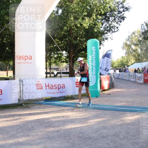 07.09.2025 - 19. Norderstedt Triathlon Luisa Fischer http://msf.ph/oto/8743849 07.09.2025 17:10:02 Ziel 415 meine-sportfotos.de