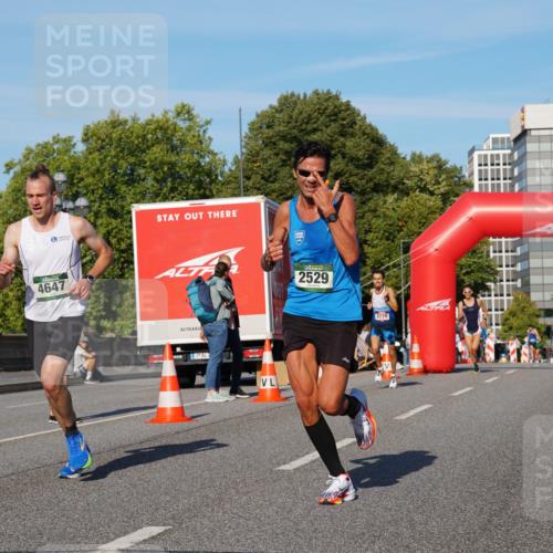 07.09.2025 - BARMER Alsterlauf Yannick Fuchs http://msf.ph/oto/8743860 07.09.2025 09:29:23 Laufen 4647, 2529, 1, 2779 meine-sportfotos.de