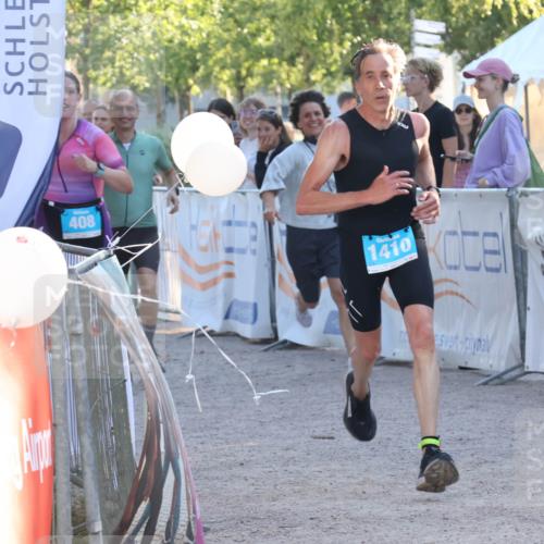 07.09.2025 - 19. Norderstedt Triathlon Luisa Fischer http://msf.ph/oto/8743866 07.09.2025 17:11:01 Ziel 408, 1410 meine-sportfotos.de