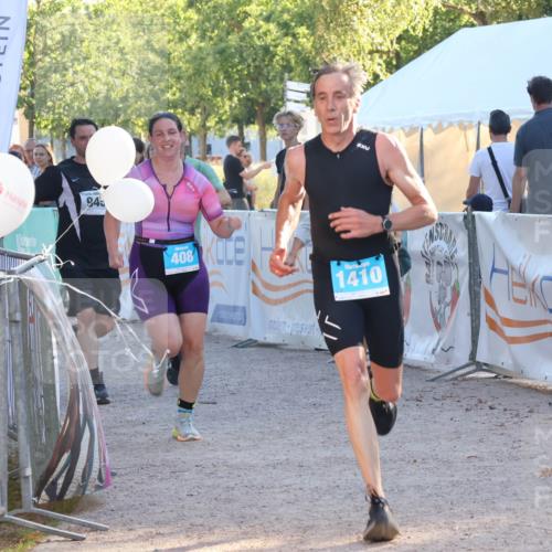 07.09.2025 - 19. Norderstedt Triathlon Luisa Fischer http://msf.ph/oto/8743880 07.09.2025 17:11:03 Ziel 408, 945, 1410 meine-sportfotos.de