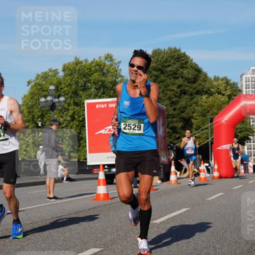 07.09.2025 - BARMER Alsterlauf Yannick Fuchs http://msf.ph/oto/8743894 07.09.2025 09:29:23 Laufen 30, 4647, 2529, 2779 meine-sportfotos.de