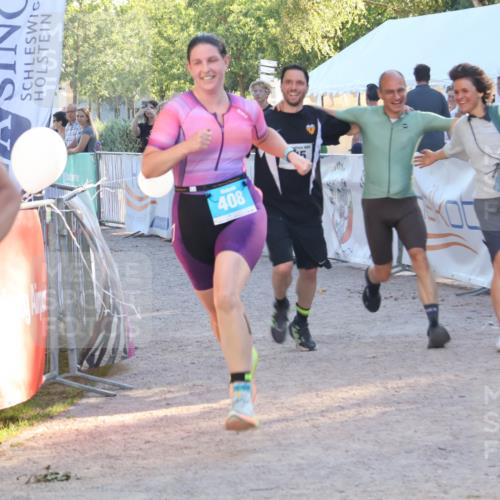 07.09.2025 - 19. Norderstedt Triathlon Luisa Fischer http://msf.ph/oto/8743914 07.09.2025 17:11:04 Ziel 408, 945, 1410 meine-sportfotos.de