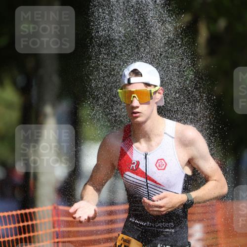 07.09.2025 - 19. Norderstedt Triathlon Michael Strokosch http://msf.ph/oto/8743949 07.09.2025 11:57:04 Laufen 1176, 1195 meine-sportfotos.de