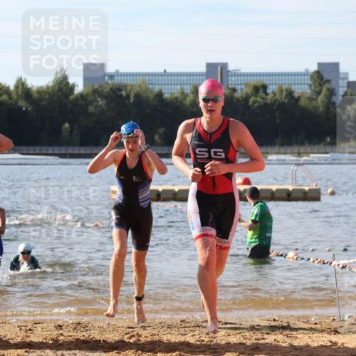 07.09.2025 - 19. Norderstedt Triathlon Luisa Fischer http://msf.ph/oto/8743953 07.09.2025 10:22:46 Schwimmen 109, 131, 638, 663, 670, 680, 684, 691 meine-sportfotos.de