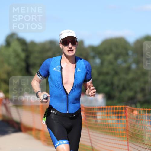 07.09.2025 - 19. Norderstedt Triathlon Michael Strokosch http://msf.ph/oto/8744029 07.09.2025 14:43:48 Laufen 964, 1008, 1038, 1041, 1421 meine-sportfotos.de