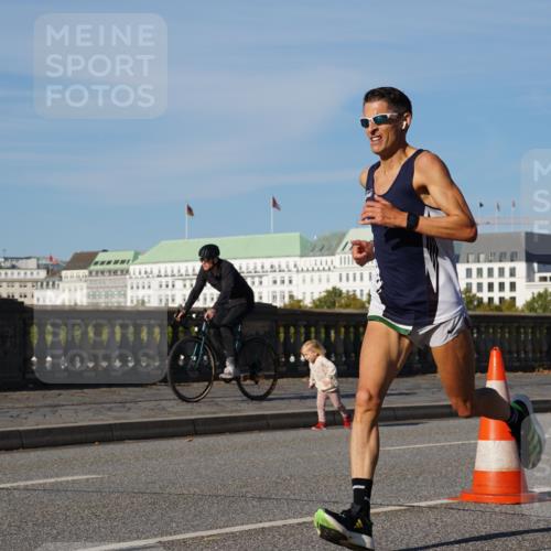 07.09.2025 - BARMER Alsterlauf Yannick Fuchs http://msf.ph/oto/8744031 07.09.2025 09:29:29 Laufen  meine-sportfotos.de