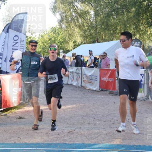 07.09.2025 - 19. Norderstedt Triathlon Luisa Fischer http://msf.ph/oto/8744037 07.09.2025 17:11:27 Ziel 955 meine-sportfotos.de