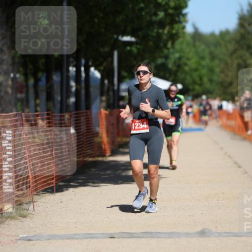 07.09.2025 - 19. Norderstedt Triathlon Michael Strokosch http://msf.ph/oto/8744061 07.09.2025 13:09:39 Laufen 1234, 1396 meine-sportfotos.de