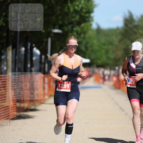 07.09.2025 - 19. Norderstedt Triathlon Michael Strokosch http://msf.ph/oto/8744069 07.09.2025 12:34:05 Laufen 1251, 1368, 1381 meine-sportfotos.de