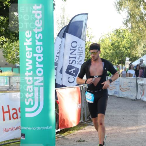 07.09.2025 - 19. Norderstedt Triathlon Luisa Fischer http://msf.ph/oto/8744080 07.09.2025 17:11:44 Ziel 866 meine-sportfotos.de