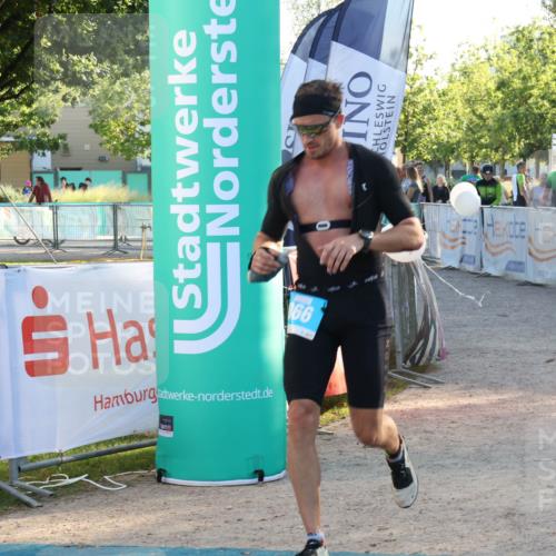 07.09.2025 - 19. Norderstedt Triathlon Luisa Fischer http://msf.ph/oto/8744096 07.09.2025 17:11:45 Ziel 866 meine-sportfotos.de