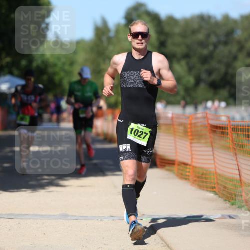 07.09.2025 - 19. Norderstedt Triathlon Michael Strokosch http://msf.ph/oto/8744103 07.09.2025 14:44:00 Laufen 964, 981, 1013, 1027 meine-sportfotos.de