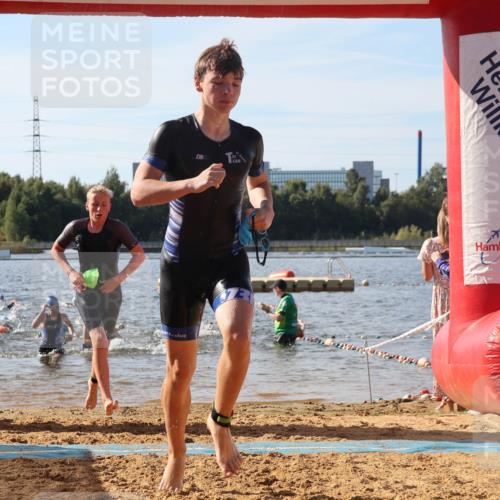 07.09.2025 - 19. Norderstedt Triathlon Luisa Fischer http://msf.ph/oto/8744104 07.09.2025 10:23:02 Schwimmen 58, 93, 118, 638, 669 meine-sportfotos.de